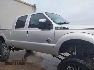 2016 Ford F-250 Lariat z VIN 1FT7W2BT5GEA80683, wystawiony jako IAAI lot #42324423 z przebiegiem 114 034 mil mil oraz . Historia ofert i sprzedaży dostępna na DreamBid. Obrazek 13.