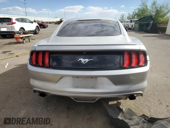 2016 Ford Mustang EcoBoost z VIN 1FA6P8TH9G5336500, wystawiony jako Copart lot #53549235 z przebiegiem 150 858 mil mil oraz Szkoda całkowita • Salvage title. Historia ofert i sprzedaży dostępna na DreamBid. Obrazek 6.