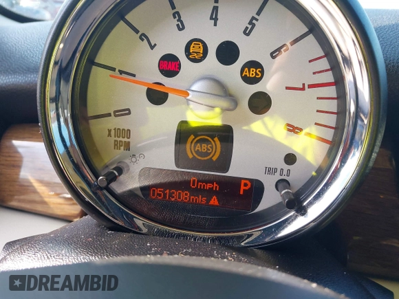 2012 MINI Hardtop S with VIN WMWSV3C50CT388026, listed as a IAAI auction lot 42093542 with 51,308 mi miles and . Bid and sale history available at DreamBid. Image 7.