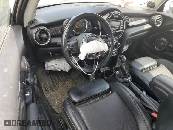 2015 MINI Hardtop S with VIN WMWXP7C5XF2A33532, listed as a Copart auction lot 53869115 with 115,583 mi miles and Clean Title. Bid and sale history available at DreamBid. Image 8.