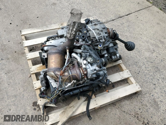 2017 Volkswagen Golf S z VIN 3VWH17AU4HM517172, wystawiony jako Copart lot #54742315 z przebiegiem Nie podano mil oraz Szkoda całkowita • Salvage title. Historia ofert i sprzedaży dostępna na DreamBid. Obrazek 12.