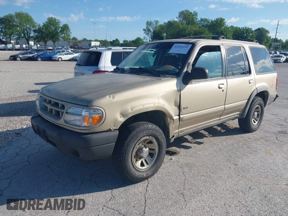 2001 Ford Explorer with VIN 1FMDU72E91ZA10543, listed as a IAAI auction lot 42316149 with 253,862 mi miles and . Bid and sale history available at DreamBid. Image 2.