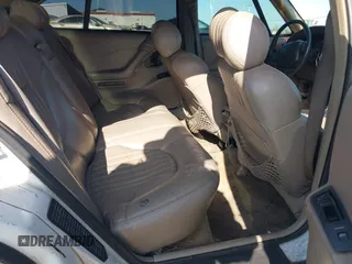 1999 Pontiac Bonneville SE z VIN 1G2HX52KXXH254051, wystawiony jako IAAI lot #41990245 z przebiegiem 213 000 mil mil oraz . Historia ofert i sprzedaży dostępna na DreamBid. Obrazek 8.