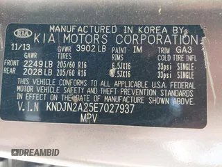 2014 Kia Soul with VIN KNDJN2A25E7027937, listed as a IAAI auction lot 41922245 with 139,802 mi miles. Bid and sale history available at carsss.com. Image 9.