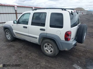 2005 Jeep Liberty Sport with VIN 1J4GL48K45W581827, listed as a IAAI auction lot 41866704 with 110,336 mi miles. Bid and sale history available at carsss.com. Image 3.