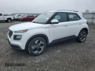 2021 Hyundai Venue SEL z VIN KMHRC8A32MU125470, wystawiony jako Copart lot #51409525 z przebiegiem 61 516 mil mil oraz Szkody całkowita. Historia ofert i sprzedaży dostępna na DreamBid. Obrazek 1.