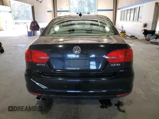 2011 Volkswagen Jetta SE with VIN 3VWDX7AJ4BM331741, listed as a Copart auction lot 87010944 with 244,547 mi miles and Clean title. Bid and sale history available at DreamBid. Image 6.