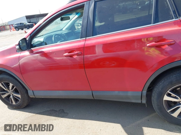 2016 Toyota RAV4 XLE z VIN 2T3RFREV2GW518664, wystawiony jako IAAI lot #42499525 z przebiegiem 226 076 mil mil oraz . Historia ofert i sprzedaży dostępna na DreamBid. Obrazek 14.