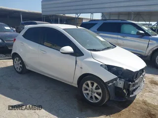 2014 Mazda 2 Touring z VIN JM1DE1LY7E0176044, wystawiony jako IAAI lot #42026223 z przebiegiem 133 366 mil mil oraz . Historia ofert i sprzedaży dostępna na DreamBid. Obrazek 1.