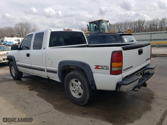 2001 Chevrolet Silverado 1500 LT with VIN 1GCEK19T51E133196, listed as a Copart auction lot 45113174 with 257,917 mi miles and Salvage Title. Bid and sale history available at carsss.com. Image 2.