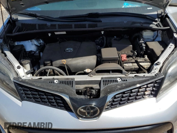 2020 Toyota Sienna SE with VIN 5TDXZ3DC0LS064082, listed as a Copart auction lot 54386855 with 98,253 mi miles and Clean Title. Bid and sale history available at DreamBid. Image 12.