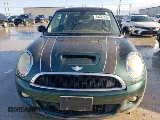 2007 MINI Hardtop S with VIN WMWMF73507TT86117, listed as a Copart auction lot 54372025 with 101,871 mi miles and Clean Title. Bid and sale history available at DreamBid. Image 5.