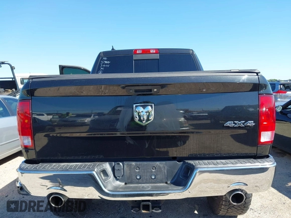 2018 Ram 1500 Big Horn z VIN 1C6RR7LT4JS111224, wystawiony jako IAAI lot #42084424 z przebiegiem 74 835 mil mil oraz . Historia ofert i sprzedaży dostępna na DreamBid. Obrazek 17.