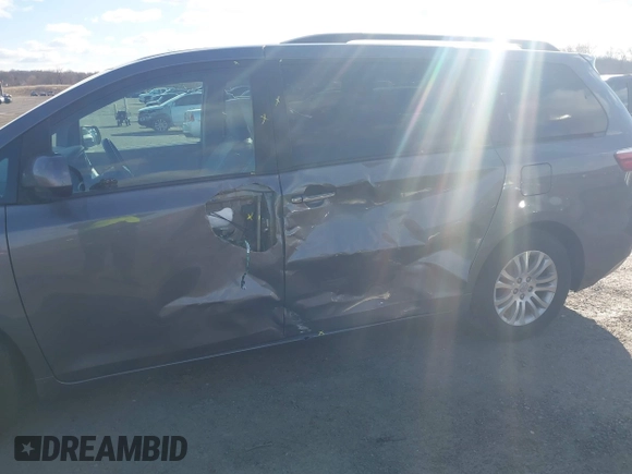 2017 Toyota Sienna XLE Auto Access Seat с VIN 5TDYZ3DC9HS805907, выставлен на аукционе IAAI как лот 41548808 с пробегом 131 607 миль миль и . История ставок и продаж доступна на DreamBid. Изображение 6.