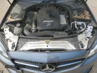 2018 Mercedes-Benz C 300 z VIN WDDWJ4JB5JF750528, wystawiony jako Copart lot #52203115 z przebiegiem 83 409 mil mil oraz Szkoda całkowita • Salvage title. Historia ofert i sprzedaży dostępna na DreamBid. Obrazek 11.