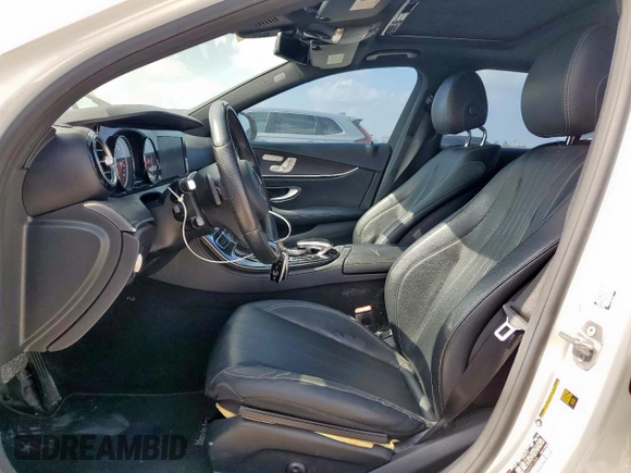 2017 Mercedes-Benz E 300 Luxury with VIN WDDZF4JB6HA091364, listed as a Copart auction lot 58209375 with 169,960 mi miles and Clean title. Bid and sale history available at DreamBid. Image 7.