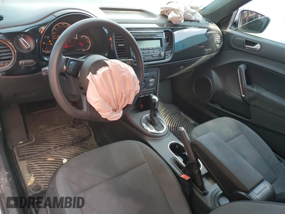 2013 Volkswagen Beetle Entry с VIN 3VWFP7AT9DM653613, выставлен на аукционе Copart как лот 48591595 с пробегом 121 307 миль миль и Списание • Salvage title. История ставок и продаж доступна на DreamBid. Изображение 8.
