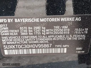 2017 BMW X5 xDrive40e iPerformance with VIN 5UXKT0C30H0V95867, listed as a IAAI auction lot 42122827 with 84,271 mi miles. Bid and sale history available at carsss.com. Image 9.