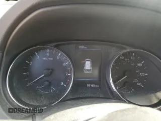 2018 Nissan Rogue SV z VIN 5N1AT2MV3JC716352, wystawiony jako Copart lot #56500795 z przebiegiem 58 160 mil mil oraz Szkoda całkowita • Salvage title. Historia ofert i sprzedaży dostępna na DreamBid. Obrazek 9.