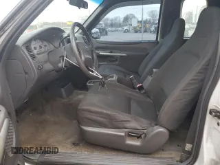 2002 Ford Explorer Sport XLS z VIN 1FMZU70E72UC68289, wystawiony jako Copart lot #79013744 z przebiegiem 149 269 mil mil oraz Szkoda całkowita • Salvage title. Historia ofert i sprzedaży dostępna na DreamBid. Obrazek 7.