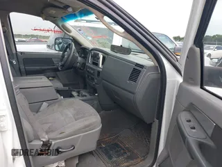2008 Dodge 1500 SLT z VIN 1D7HA182X8S506615, wystawiony jako IAAI lot #42422549 z przebiegiem 259 966 mil mil oraz . Historia ofert i sprzedaży dostępna na DreamBid. Obrazek 5.