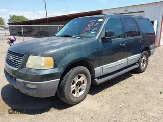 2004 Ford Expedition Special Service with VIN 1FMPU16L74LA64899, listed as a IAAI auction lot 41964679 with 178,369 mi miles. Bid and sale history available at carsss.com. Image 2.