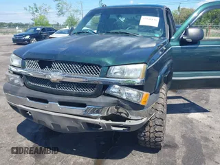 2004 Chevrolet Silverado 1500 Z71 with VIN 1GCEK14T04Z325260, listed as a IAAI auction lot 42040136 with 129,346 mi miles. Bid and sale history available at carsss.com. Image 6.