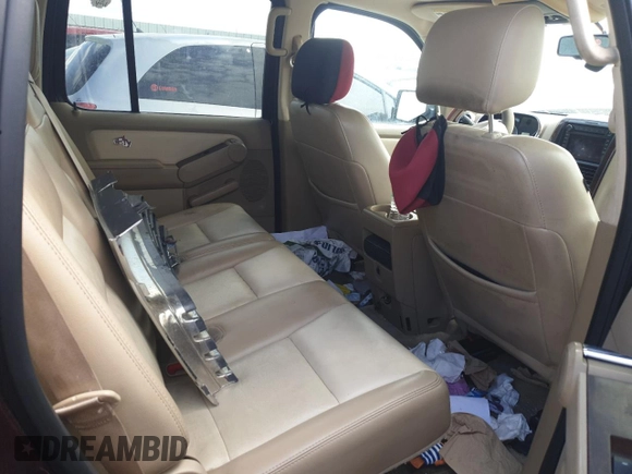 2007 Ford Explorer Limited с VIN 1FMEU65817UB33389, выставлен на аукционе Copart как лот 57693935 с пробегом 143 537 миль миль и Списание • Salvage title. История ставок и продаж доступна на DreamBid. Изображение 11.