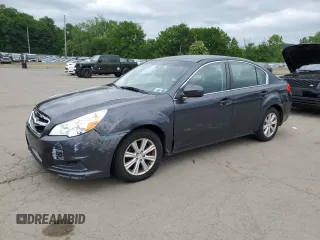 2011 Subaru Legacy Prem z VIN 4S3BMBB66B3240049, wystawiony jako Copart lot #61097255 z przebiegiem 169 801 mil mil oraz Czysty tytuł • Clean title. Historia ofert i sprzedaży dostępna na DreamBid. Obrazek 1.