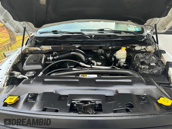 2014 Ram 1500 Express z VIN 1C6RR7KTXES466230, wystawiony jako Copart lot #60258385 z przebiegiem 199 500 mil mil oraz Czysty tytuł • Clean title. Historia ofert i sprzedaży dostępna na DreamBid. Obrazek 7.