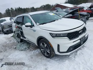2024 Kia Sorento SX Prestige with VIN KNDRKDLG5R5246902, listed as a IAAI auction lot 41546332 with 14,940 mi miles and . Bid and sale history available at DreamBid. Image 1.