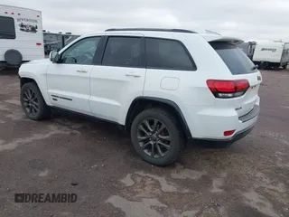 2016 Jeep Grand Cherokee Limited 75th Anniversary with VIN 1C4RJFBGXGC337785, listed as a IAAI auction lot 40782688 with 174,909 mi miles and . Bid and sale history available at DreamBid. Image 3.