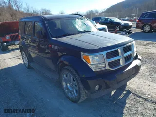 2007 Dodge Nitro SLT with VIN 1D8GU58K67W688374, listed as a IAAI auction lot 41392892 with 97,402 mi miles. Bid and sale history available at carsss.com. Image 1.