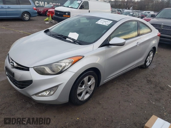 2013 Hyundai Elantra Coupe SE with VIN KMHDH6AE8DU011104, listed as a IAAI auction lot 41588963 with 112,726 mi miles. Bid and sale history available at carsss.com. Image 2.