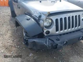 2018 Jeep Wrangler Unlimited Sport S z VIN 1C4HJWDG2JL929231, wystawiony jako IAAI lot #42282904 z przebiegiem 150 362 mil mil oraz . Historia ofert i sprzedaży dostępna na DreamBid. Obrazek 6.