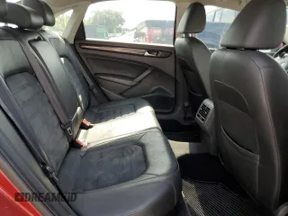 2015 Volkswagen Passat SEL Premium with VIN 1VWCV7A3XFC057374, listed as a Copart auction lot 61545815 with 114,549 mi miles and Clean title. Bid and sale history available at DreamBid. Image 10.