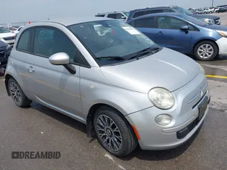 2012 FIAT 500 Pop z VIN 3C3CFFAR8CT126856, wystawiony jako IAAI lot #42278077 z przebiegiem 148 822 mil mil oraz . Historia ofert i sprzedaży dostępna na DreamBid. Obrazek 1.