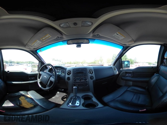 2007 Ford F-150 XL z VIN 1FTPX12V37NA85082, wystawiony jako IAAI lot #42354278 z przebiegiem 224 236 mil mil oraz . Historia ofert i sprzedaży dostępna na DreamBid. Obrazek 18.