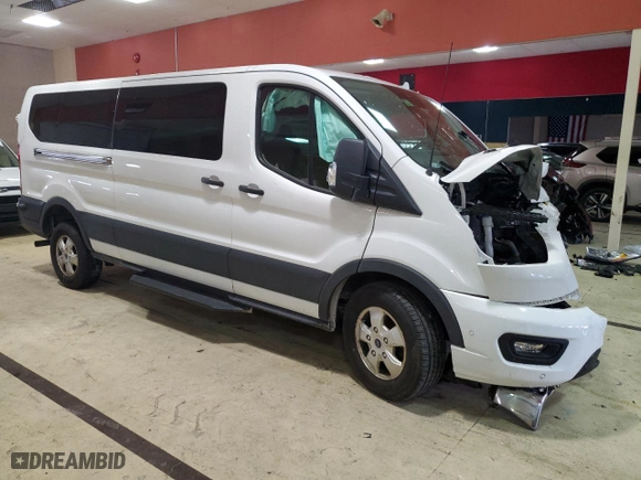 2020 Ford Transit Passenger Wagon XL with VIN 1FBAX2Y89LKA75296, listed as a Copart auction lot 42430065 with 0 mi miles and Salvage Title. Bid and sale history available at carsss.com. Image 4.