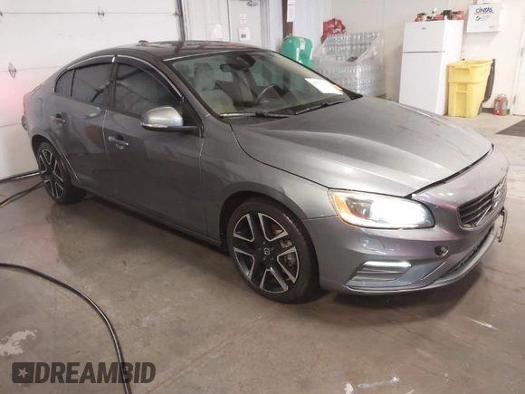 2017 Volvo S60 Dynamic with VIN YV140MTL0H2437537, listed as a IAAI auction lot 40801631 with 55,153 mi miles. Bid and sale history available at carsss.com. Image 1.