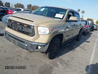 2017 Toyota Tundra 2WD SR5 with VIN 5TFEY5F17HX225871, listed as a IAAI auction lot 41954311 with 125,917 mi miles. Bid and sale history available at carsss.com. Image 17.