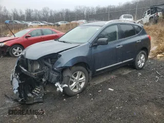 2015 Nissan Rogue S z VIN JN8AS5MV4FW257335, wystawiony jako Copart lot #46258505 z przebiegiem 131 429 mil mil oraz Szkoda całkowita • Salvage title. Historia ofert i sprzedaży dostępna na DreamBid. Obrazek 1.