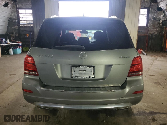 2015 Mercedes-Benz GLK 350 z VIN WDCGG8JB7FG342905, wystawiony jako Copart lot #56513715 z przebiegiem 119 428 mil mil oraz Szkody całkowita. Historia ofert i sprzedaży dostępna na DreamBid. Obrazek 6.