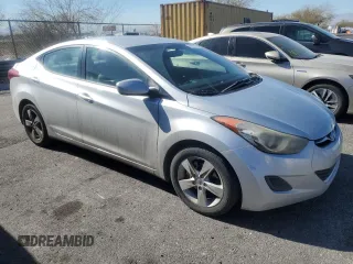 2011 Hyundai Elantra Limited z VIN KMHDH4AE6BU155963, wystawiony jako Copart lot #45385235 z przebiegiem 104 767 mil mil oraz Szkoda całkowita • Salvage title. Historia ofert i sprzedaży dostępna na DreamBid. Obrazek 4.