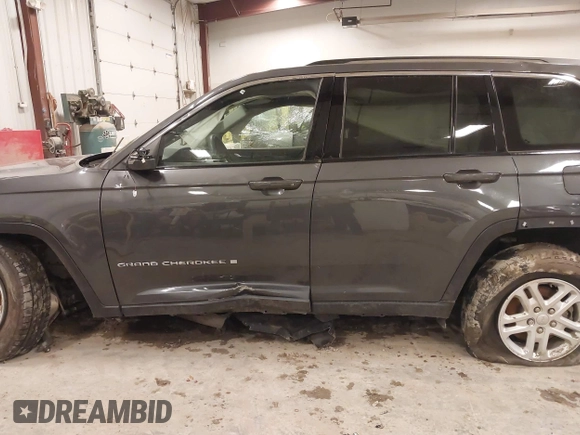 2023 Jeep Grand Cherokee Altitude with VIN 1C4RJHAG9P8701016, listed as a IAAI auction lot 41965933 with Not provided miles and . Bid and sale history available at DreamBid. Image 13.