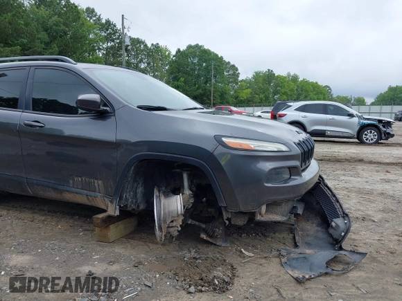 2016 Jeep Cherokee Latitude with VIN 1C4PJLCS3GW114379, listed as a IAAI auction lot 42437598 with 180,742 mi miles and . Bid and sale history available at DreamBid. Image 6.