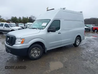 2016 Nissan NV Cargo SV z VIN 1N6BF0LY4GN807205, wystawiony jako IAAI lot #41321682 z przebiegiem 151 759 mil mil oraz . Historia ofert i sprzedaży dostępna na DreamBid. Obrazek 2.