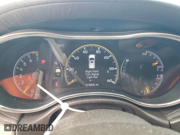 2015 Jeep Grand Cherokee Overland с VIN 1C4RJECG9FC620315, выставлен на аукционе Copart как лот 54569845 с пробегом 219 905 миль миль и Списание • Salvage title. История ставок и продаж доступна на DreamBid. Изображение 9.