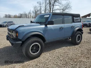 2023 Ford Bronco with VIN 1FMEE5DP0PLB17111, listed as a Copart auction lot 53201215 with 26,093 mi miles and Salvage Title. Bid and sale history available at carsss.com. Image 1.