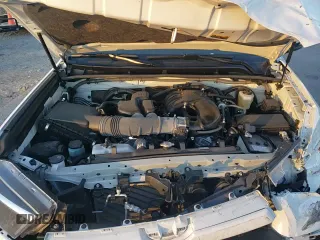 2024 Toyota 4Runner TRD Sport с VIN JTEAU5JR2R5305577, выставлен на аукционе Copart как лот 83176004 с пробегом 19 191 миль миль и Списание • Salvage title. История ставок и продаж доступна на DreamBid. Изображение 14.
